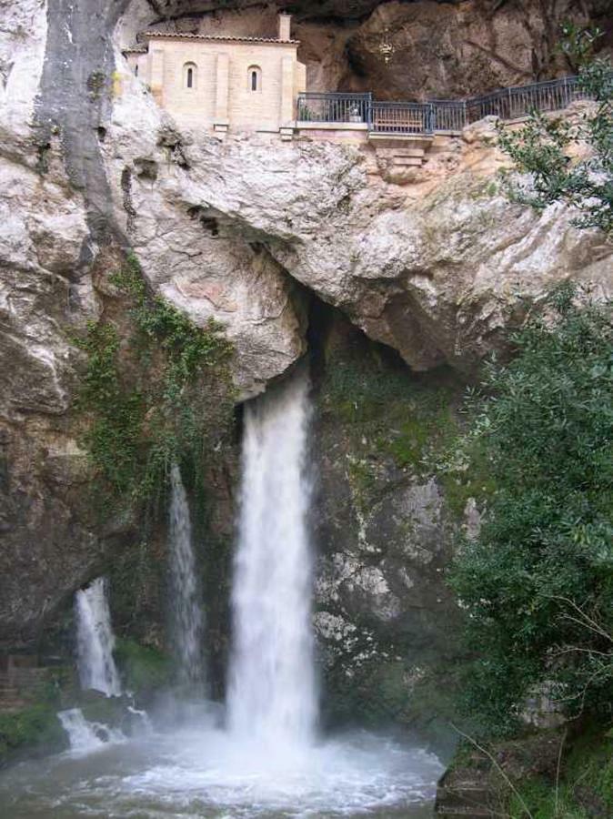 Apartamento Jardines Del Sella Apartment Cangas de Onis Luaran gambar